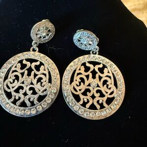 Elegant Silver Filigree Clip On Earrings